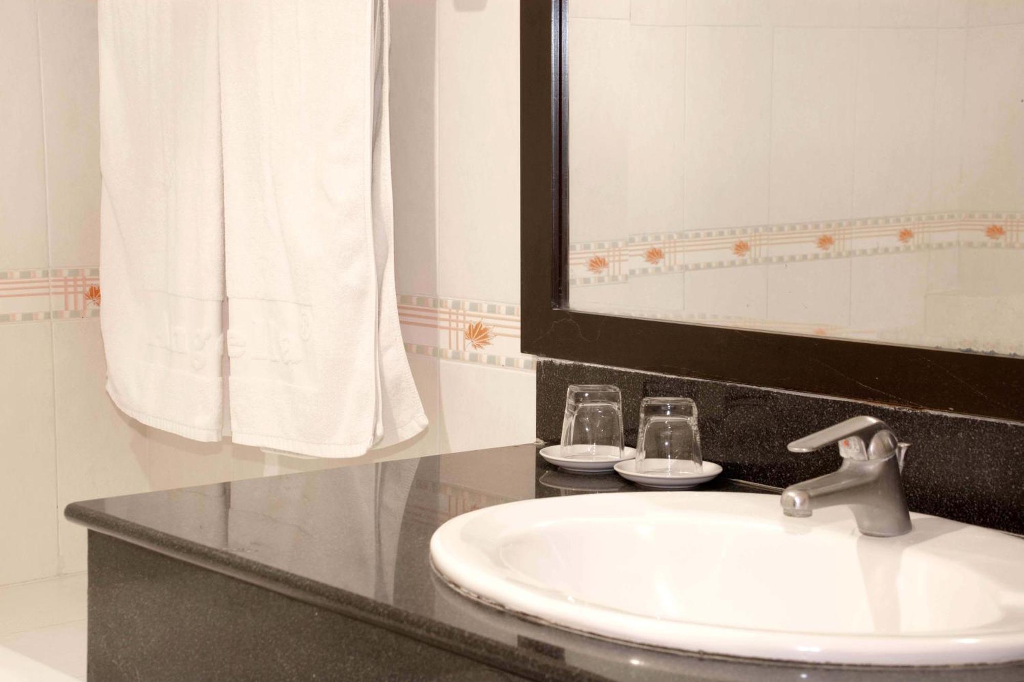 Angella Hotel Nha Trang Eksteriør billede